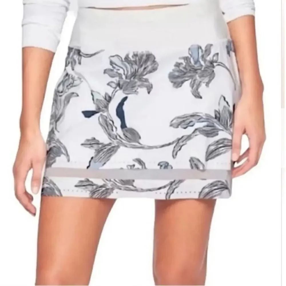 Athleta Women's Print Laser Run Skort Floral Nouveau Size L